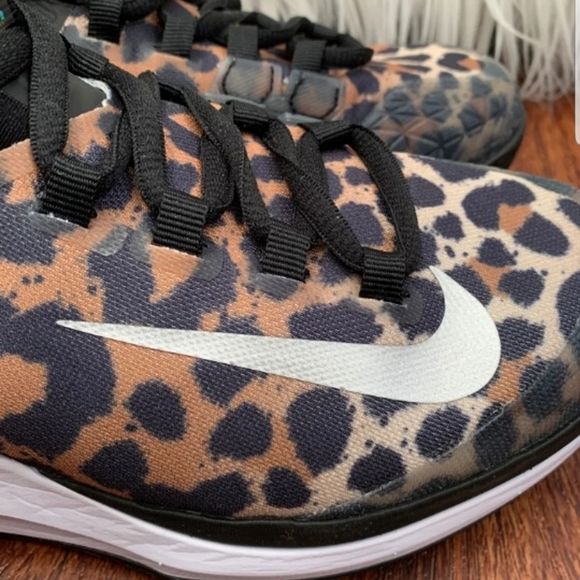 Nike Women's Court Air Zoom Zero - Picture 2 of 8